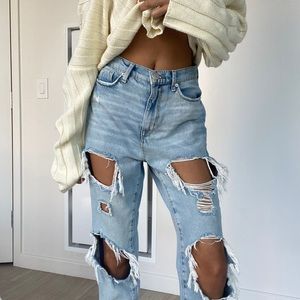 URBAN OUTFITTERS BDG DISTRESSED JEANS